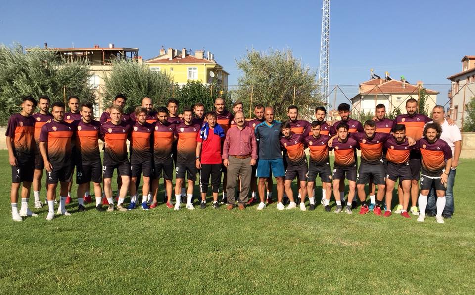 KARAMAN BELEDİYESPOR ANTRENMANLARA BAŞLADI