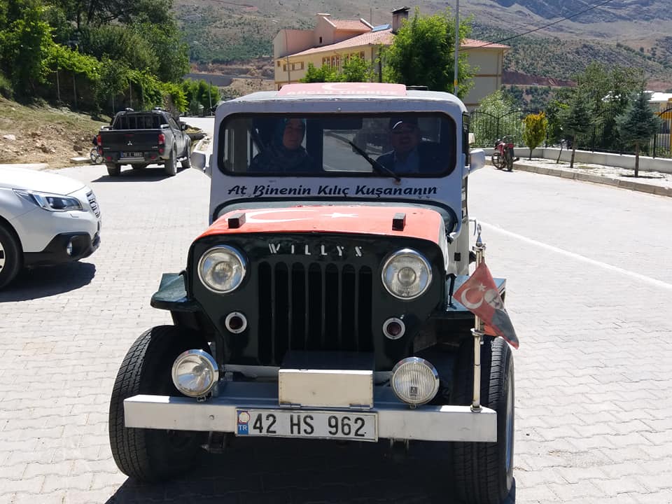 BAŞKAN SAMUR'UN 1952 MODEL CİP'İ