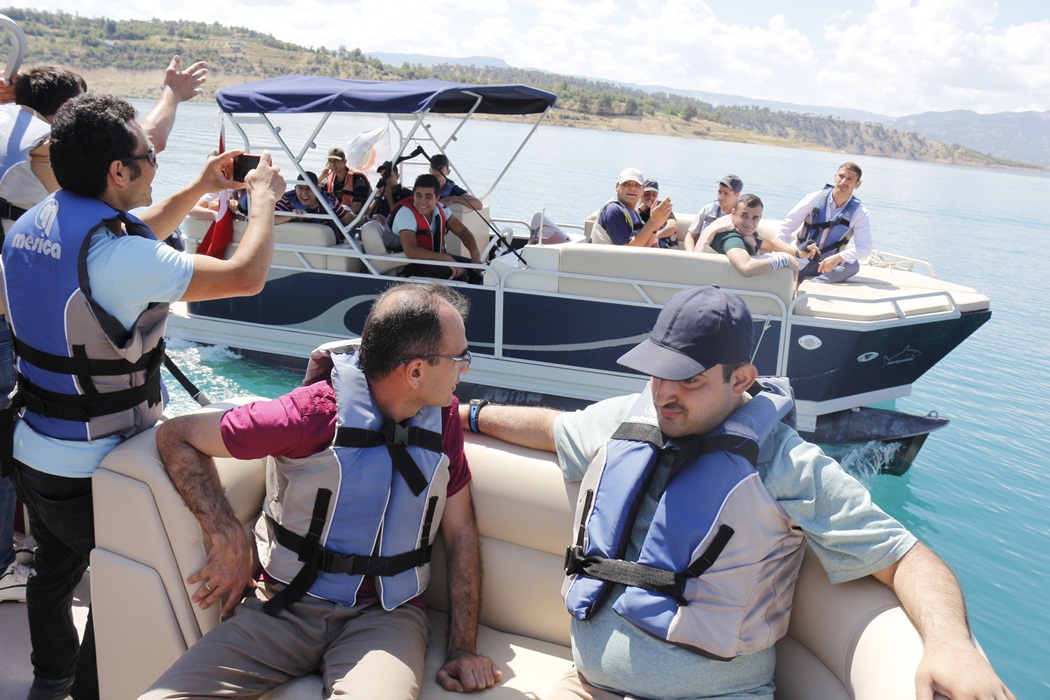 ERMENEKTE’Kİ ÖZEL VATANDAŞLAR TEKNE TURU YAPTI
