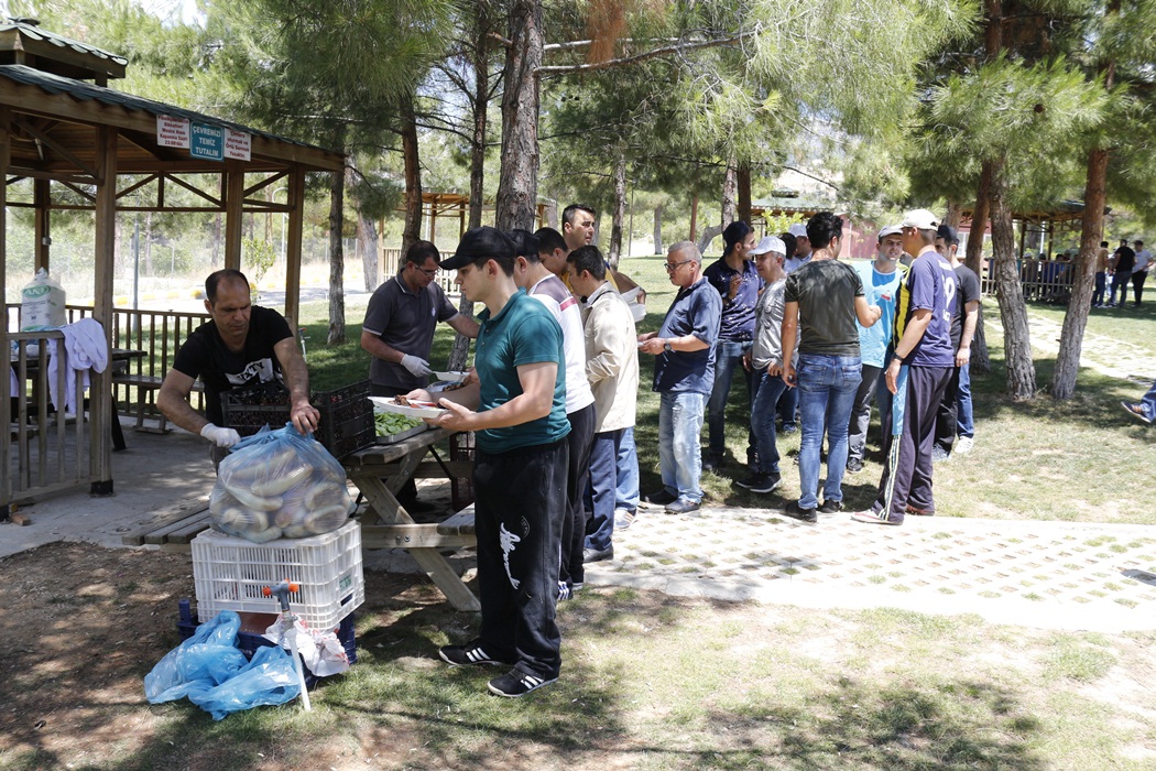 ERMENEKTE’Kİ ÖZEL VATANDAŞLAR TEKNE TURU YAPTI