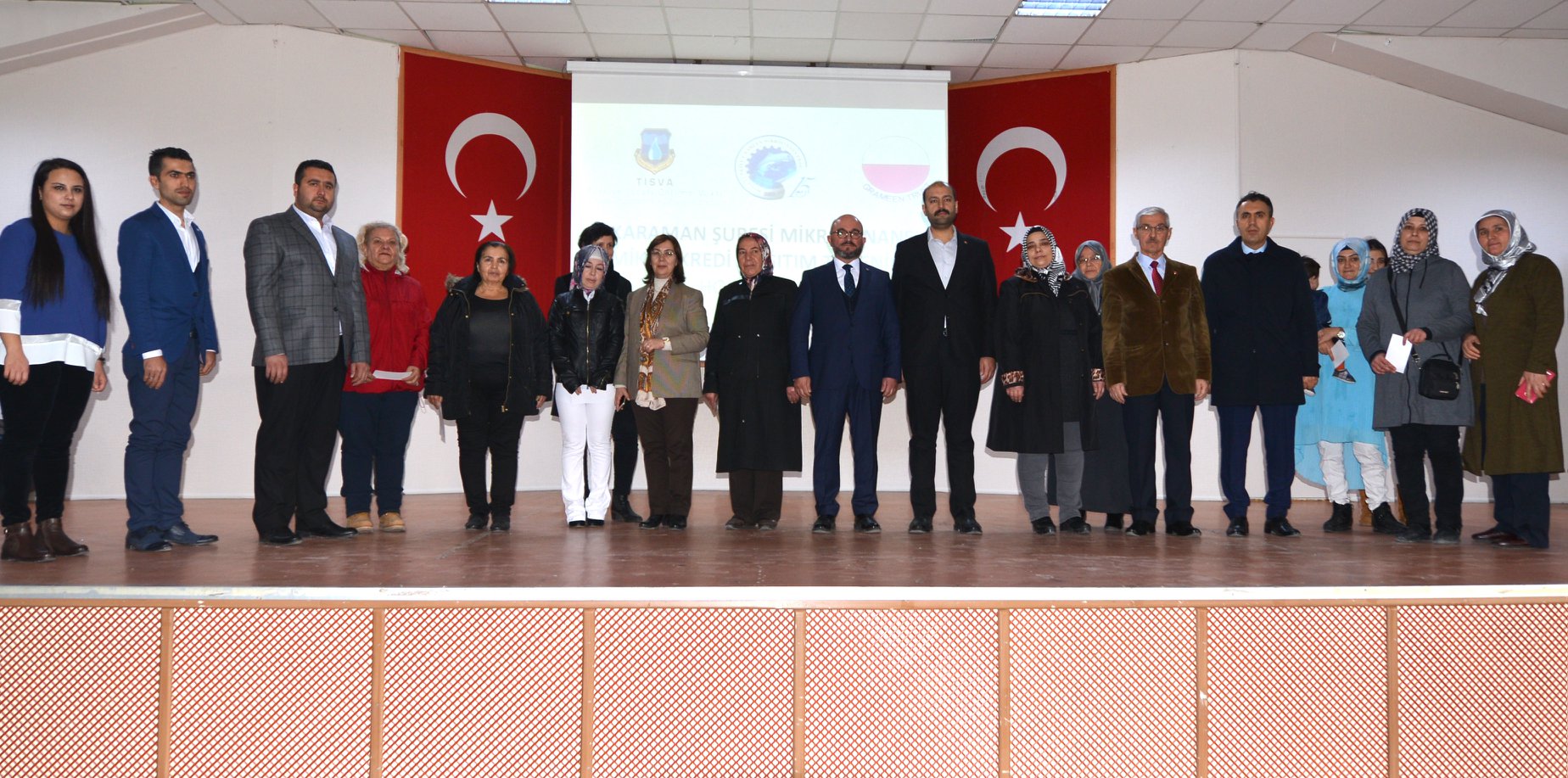 MAHMUT SAMİ ŞAHİN KADIN GİRİŞİMCİLERE ÇEKLERİ VERDİ