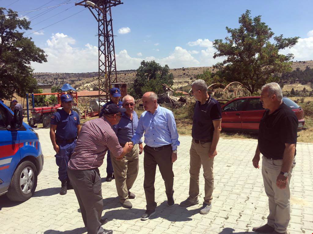 VALİ MERAL GÖKÇE KÖYÜNÜ ZİYARET ETTİ