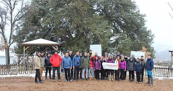 KARDOF'la Anıt Ağaçtan Gölete Yürüyüş