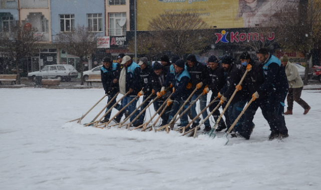 Karaman'da kar yağışı etkili oldu