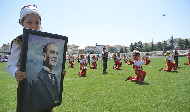 Karaman'da 23 Nisan Ulusal Egemenlik ve Çocuk Bayramı Coşkuyla Kutlandı
