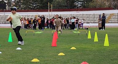 Karaman’da 587 Öğrenciyle Çocuk Atletizmi Coşkusu