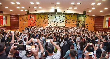 KMÜ Sağlık Hizmetleri Meslek Yüksekokulu’nda mezuniyet heyecanı