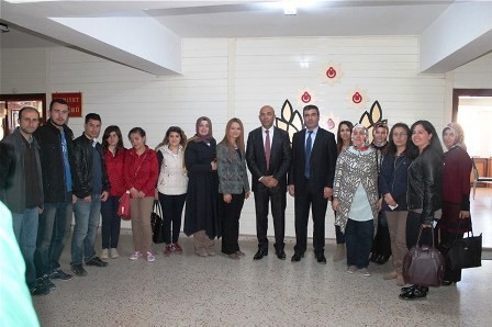 GENÇLİK MERKEZİ POLİSLERİNİ UNUTMADI