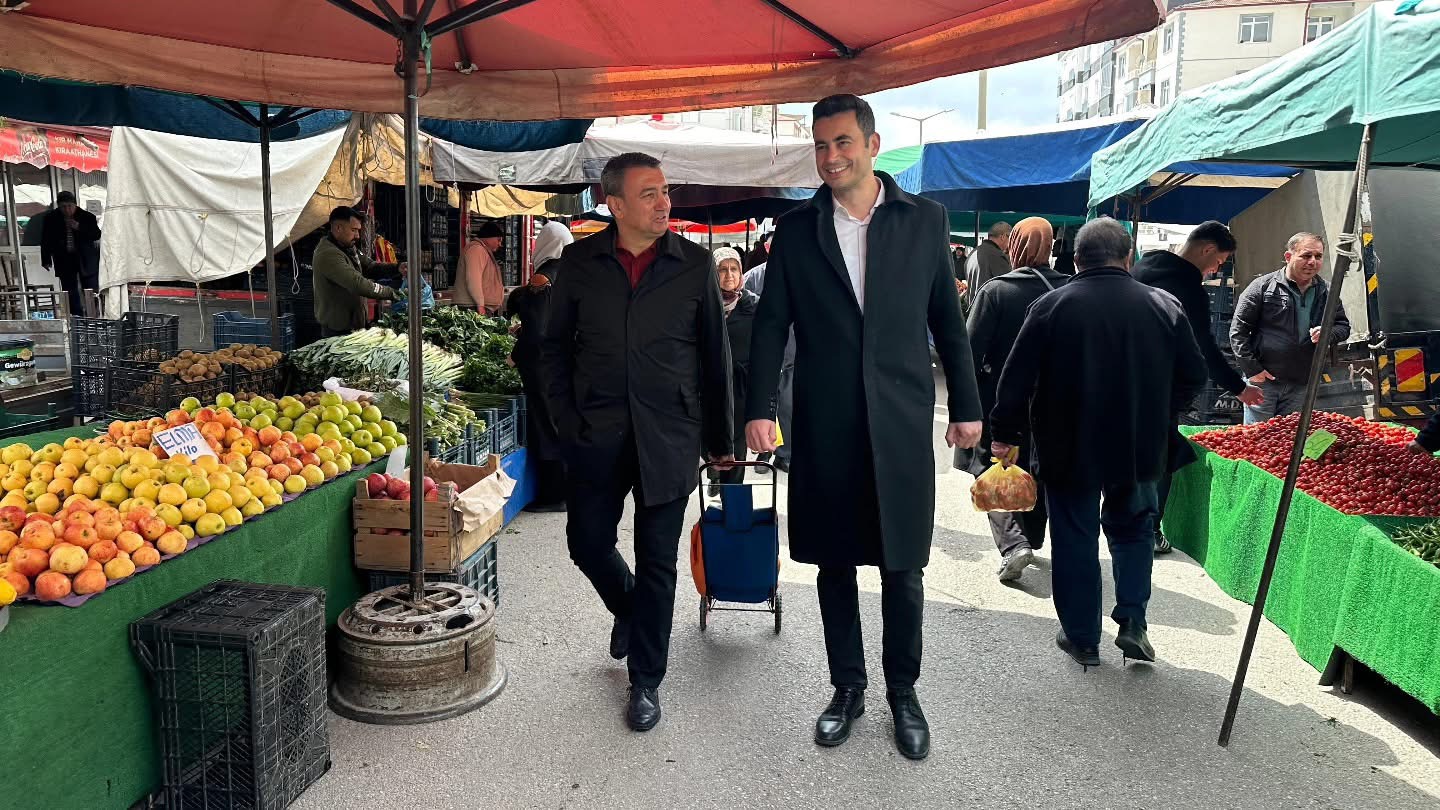 Ünver Pazarda Nabız Tuttu: “Fiyatlar Düşüyor Ama Esnaf Zor Durumda”-1