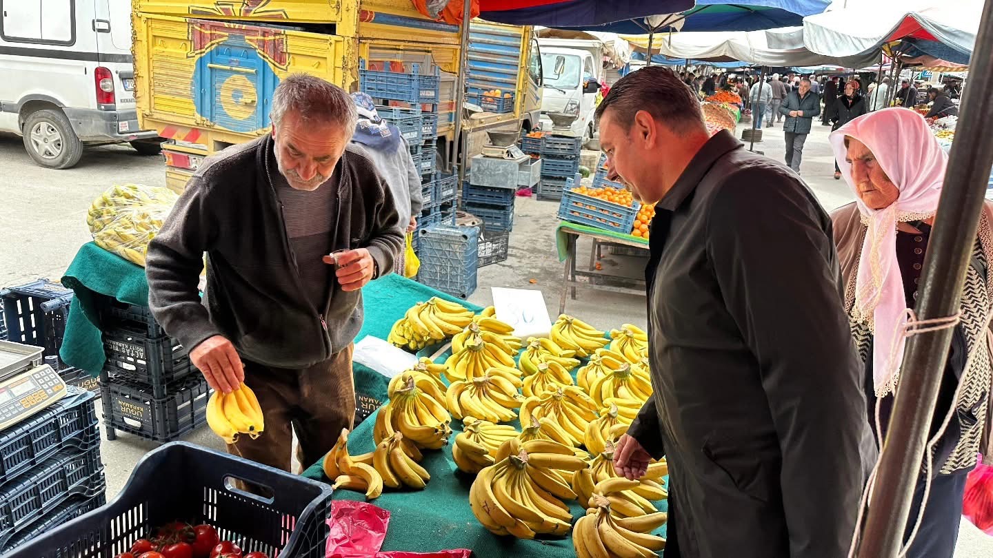 Ünver Pazarda Nabız Tuttu: “Fiyatlar Düşüyor Ama Esnaf Zor Durumda”-9