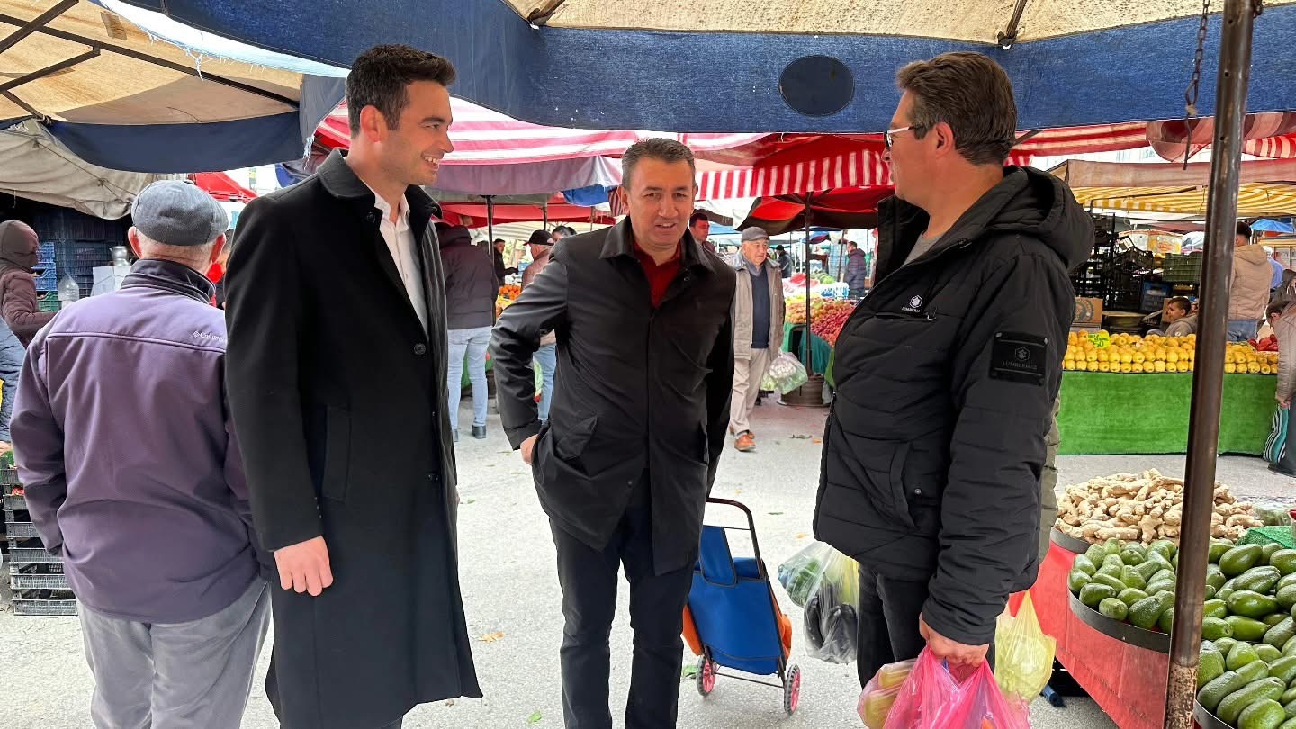 Ünver Pazarda Nabız Tuttu: “Fiyatlar Düşüyor Ama Esnaf Zor Durumda”-14