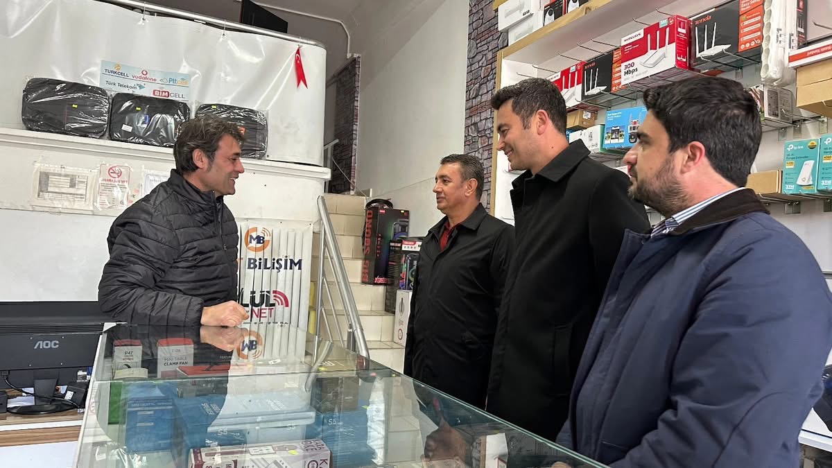 Ünver Pazarda Nabız Tuttu: “Fiyatlar Düşüyor Ama Esnaf Zor Durumda”-15