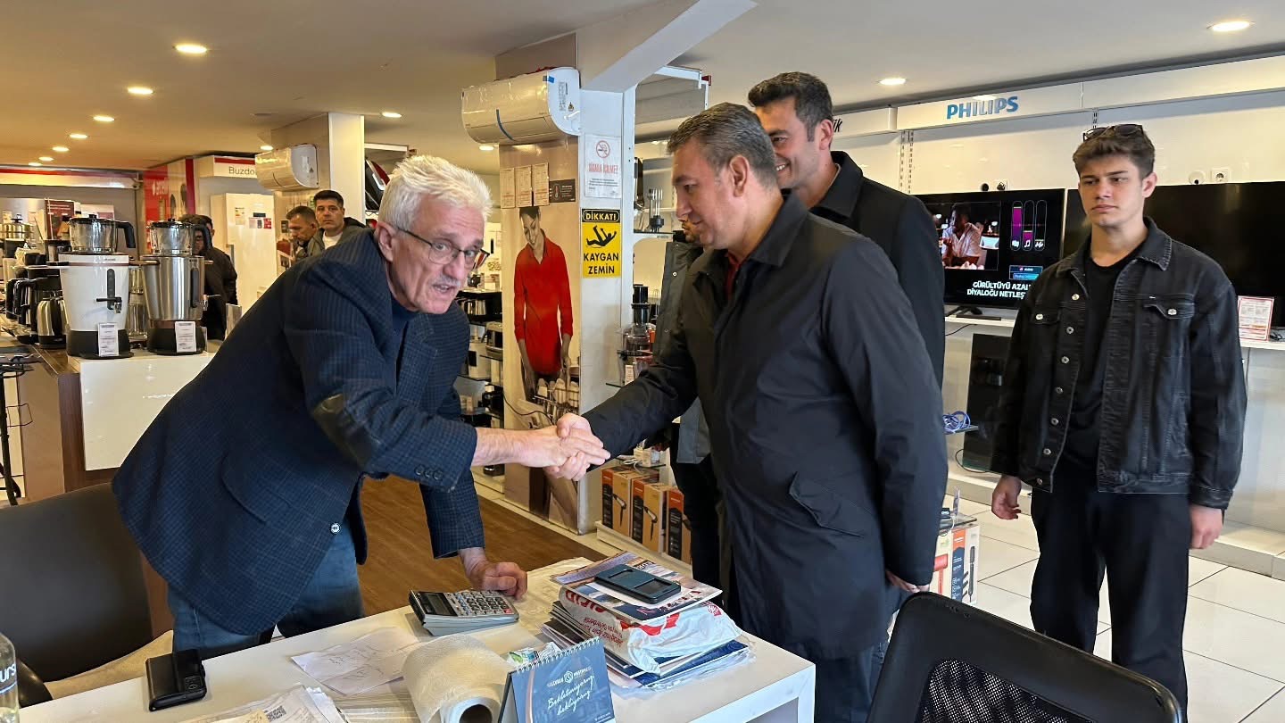 Ünver Pazarda Nabız Tuttu: “Fiyatlar Düşüyor Ama Esnaf Zor Durumda”-26