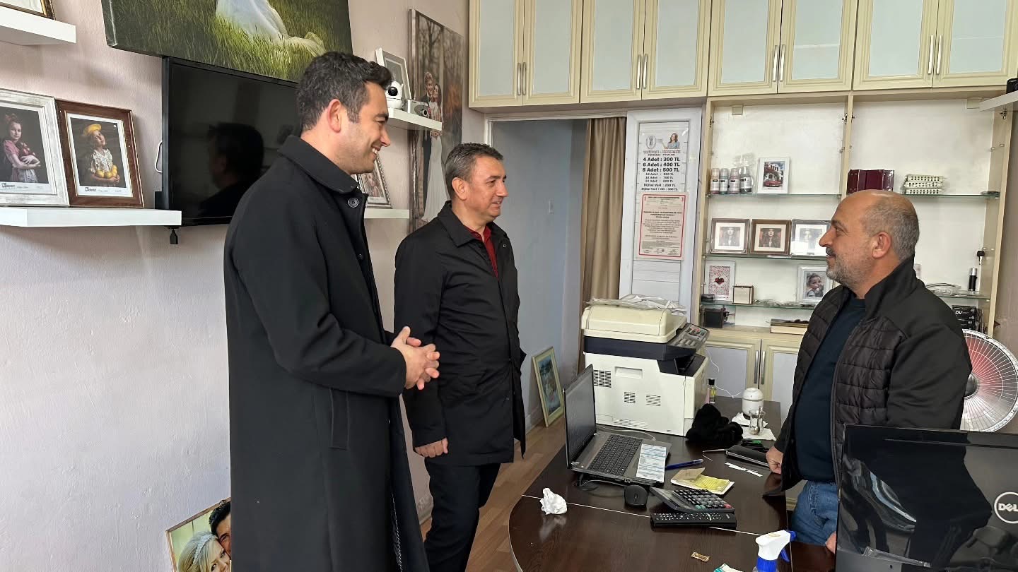 Ünver Pazarda Nabız Tuttu: “Fiyatlar Düşüyor Ama Esnaf Zor Durumda”-27