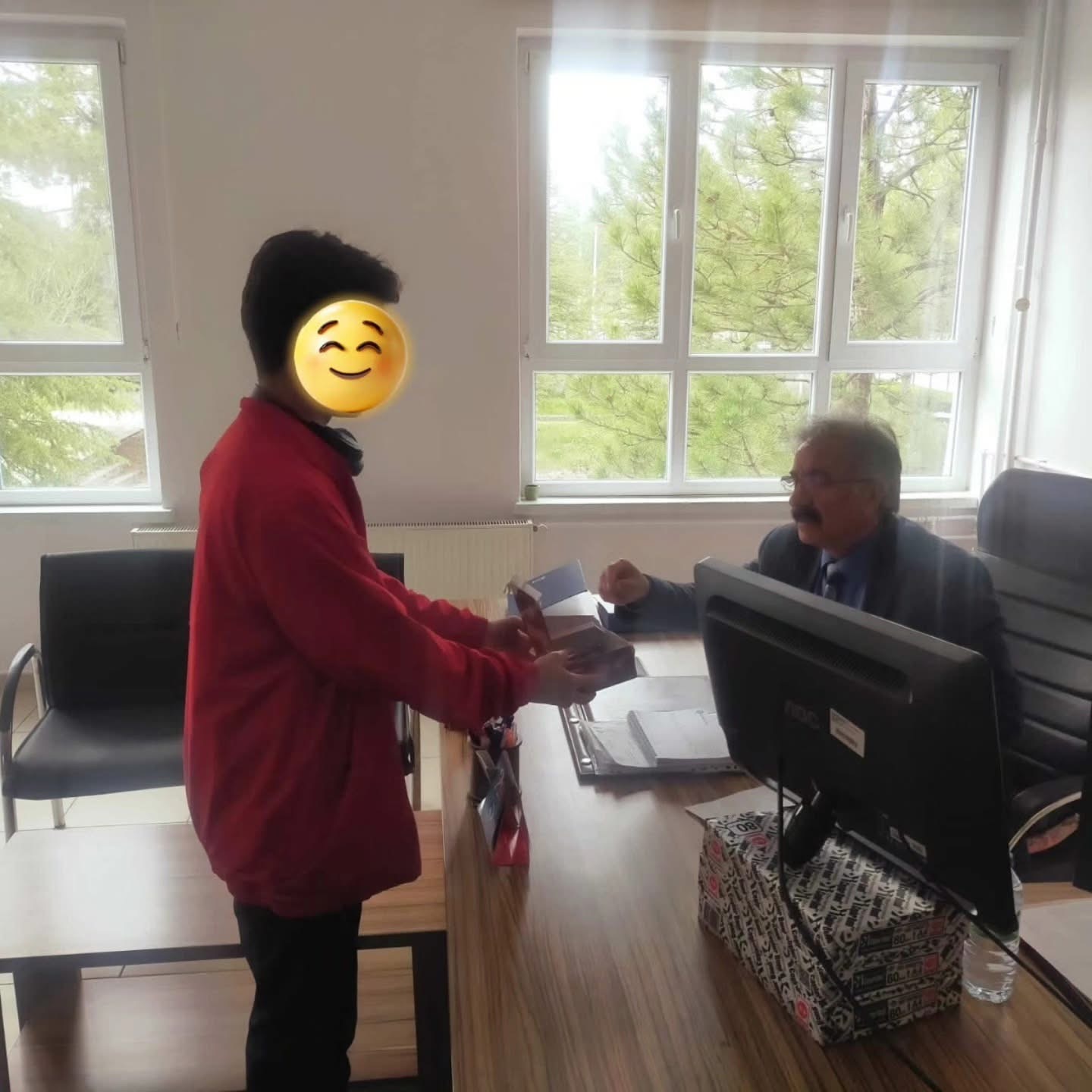 “Silah Değil Çikolata’ Diyen Karamanlı Gençler Türkiye’ye Umut Oldu-3