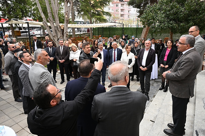 Manifest Sanatla Umut Oluyor-3