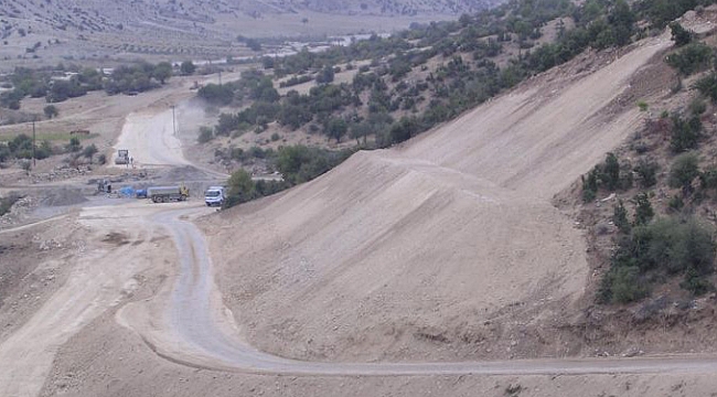 ERMENEK ANAMUR YOLU GENİŞLETİLİYOR
