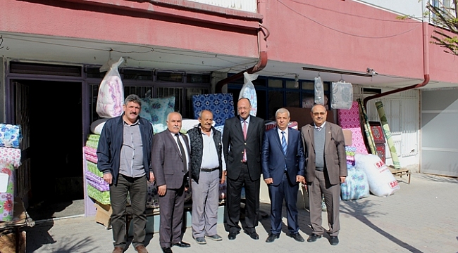 ESKİ SANATKARLARA HUZUR İKLİMİ KUTUSU HEDİYE EDİLDİ