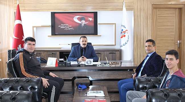 KARAMANLI ANTRENÖR VE SPORCUYA MİLLİ DAVET