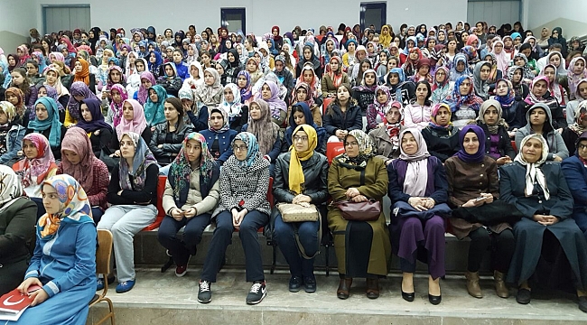 KYK’LI ÖĞRENCİLERİN KANSER HAFTASI ETKİNLİĞİ
