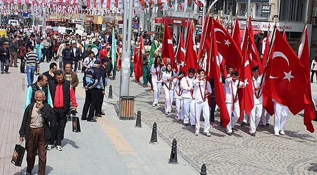 DİL BAYRAMI MI? KİTAP FUARI MI?