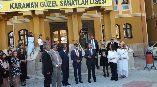 GÜZEL SANATLAR LİSESİ RESİM SERGİSİ BÜYÜK BEĞENİ TOPLADI