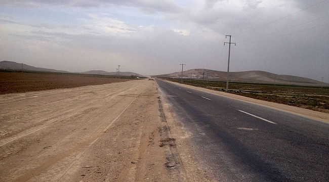 KARAMAN-KARAPINAR YOLUNDA ÇALIŞMALAR BAŞLADI
