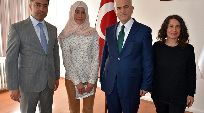 “MİLLÎ BİRLİK VE KAHRAMANLIK” DUYGULARIYLA OKUDULAR
