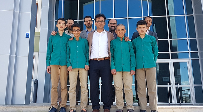 Ö.DİNÇER ANADOLU İ.H. LİSESİ’NDEN ‘BEŞTE DÖRT’