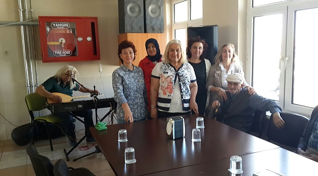 TÜRK KADINLAR BİRLİĞİ ANNELER GÜNÜNÜ UNUTMADI