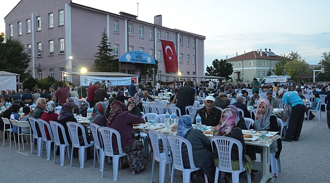 AYRANCI'DA YOĞUN KATILIMLI İFTAR YEMEĞİ