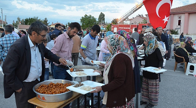 AYRANCI’DA YOĞUN KATILIMLI İFTAR YEMEĞİ