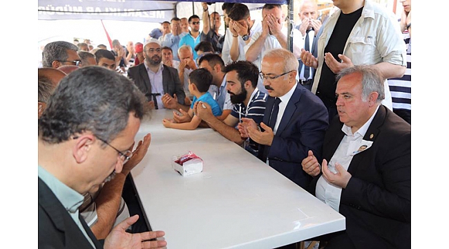 BAKAN ELVAN, ŞEHİT AİLELERİNİ ZİYARET ETTİ