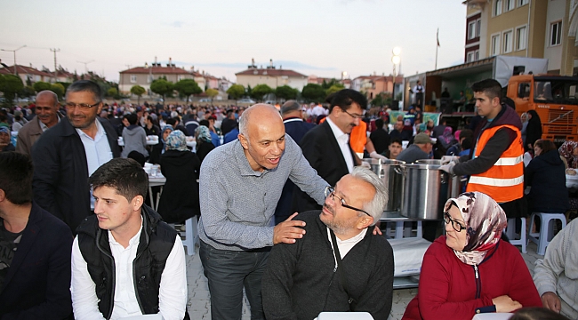 BELEDİYE İFTAR SOFRASI BEYAZKENT MAHALLESİ’NDE 