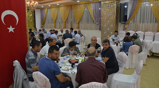 ESNAFLAR İFTAR YEMEĞİNDE