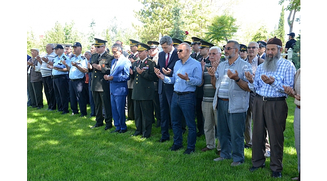 KARAMAN'DA ŞEHİTLİK ZİYARET EDİLDİ