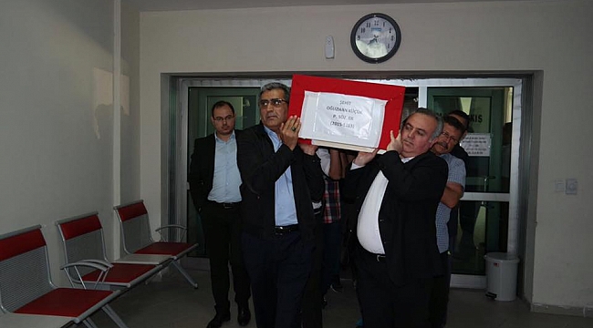 MİLLETVEKİLLERİ OMUZLADI