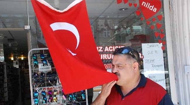 ODALAR BİRLİĞİ ESNAFI BAYRAK ASMAYA DAVET ETTİ
