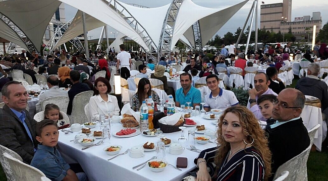 PALİMİYE BİSKÜVİ ÇALIŞANLARI İLE İFTAR SOFRASINDA BULUŞTU