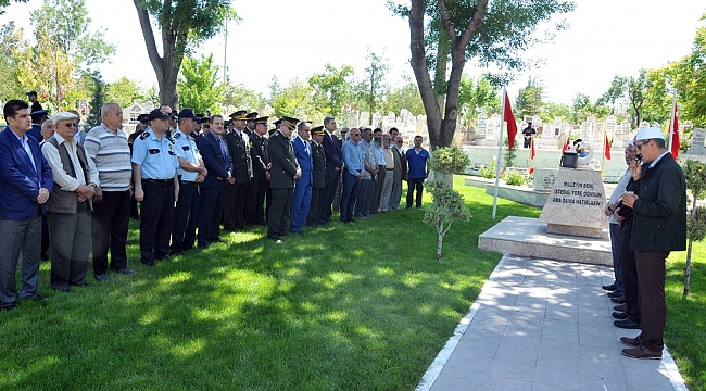 ŞEHİTLİK ZİYARET EDİLDİ