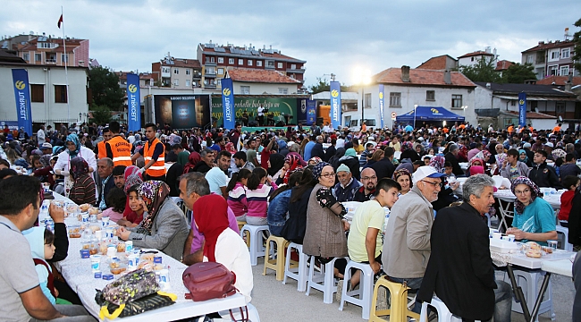 TURKCELL, KARAMAN’DA 2.500 KİŞİYE İFTAR VERDİ