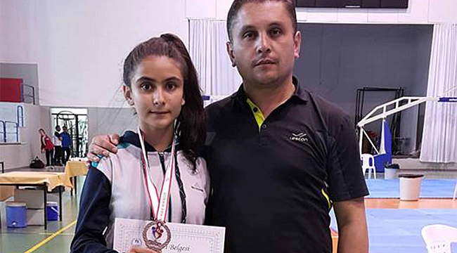 ZEHRA YILMAZ, TEKVANDO’DA TÜRKİYE ÜÇÜNCÜSÜ