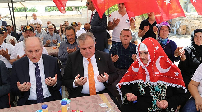 15 TEMMUZ ŞEHİDİ MUHAMMET YALÇIN’IN KABRİ ZİYARET EDİLDİ