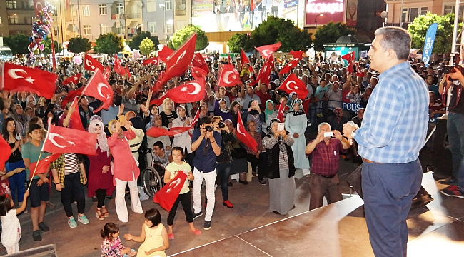 KONUK'DAN 15 TEMMUZ MESAJI