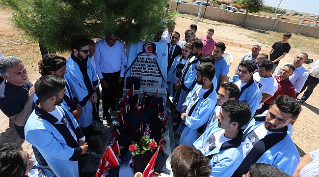 ŞEHİT MUHAMMET YALÇIN’IN KABRİNDE HÜZÜNLÜ TÖREN