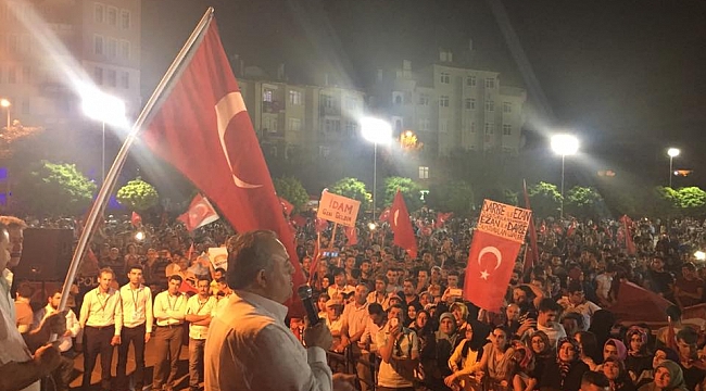 ŞEKER; “15 TEMMUZ’DA HALKIN GÜCÜ SİLAHIN GÜCÜNÜ YENMİŞTİR”