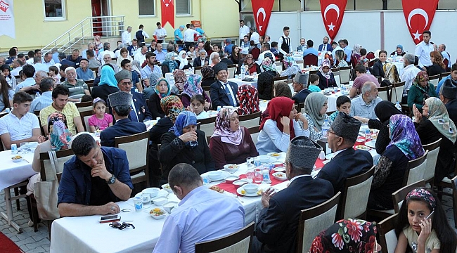 SİZLER, AZİZ ŞEHİTLERİMİZİN, BİZLERE EMANETİSİNİZ