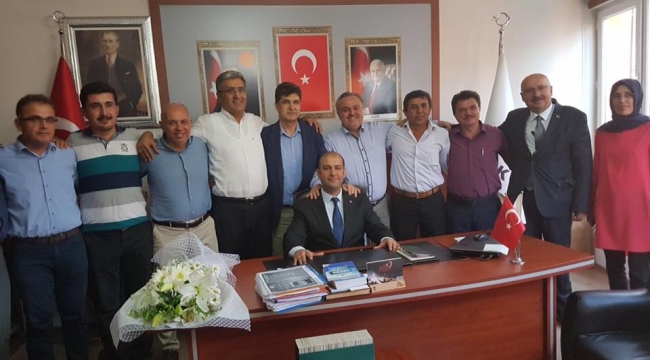 AK PARTİ'DEN BAYRAM KUTLAMASI