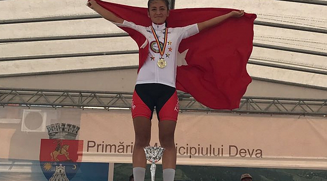 KARAMANLI BİSİKLETÇİ FATMA SEZER, BALKAN ŞAMPİYONU OLDU
