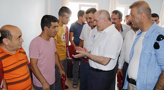 REHABİLİTASYON MERKEZLERİNİ ZİYARET ETTİ
